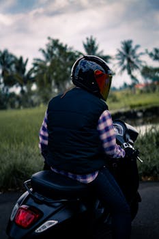  戈壁课堂绽放新芽；从受助到护航，支教青年续写温暖故事。 教育招生