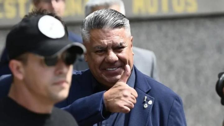  高票价困扰阿根廷热身赛现场氛围；毛里塔尼亚对手引发球迷质疑；足协决策面临多方审视。 体育新闻