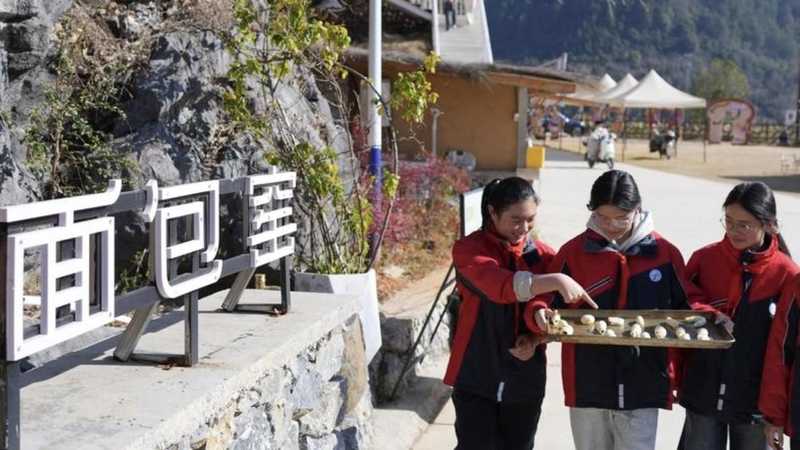  政策红利与技术布局：超长雪假背后的消费市场重构逻辑 新闻