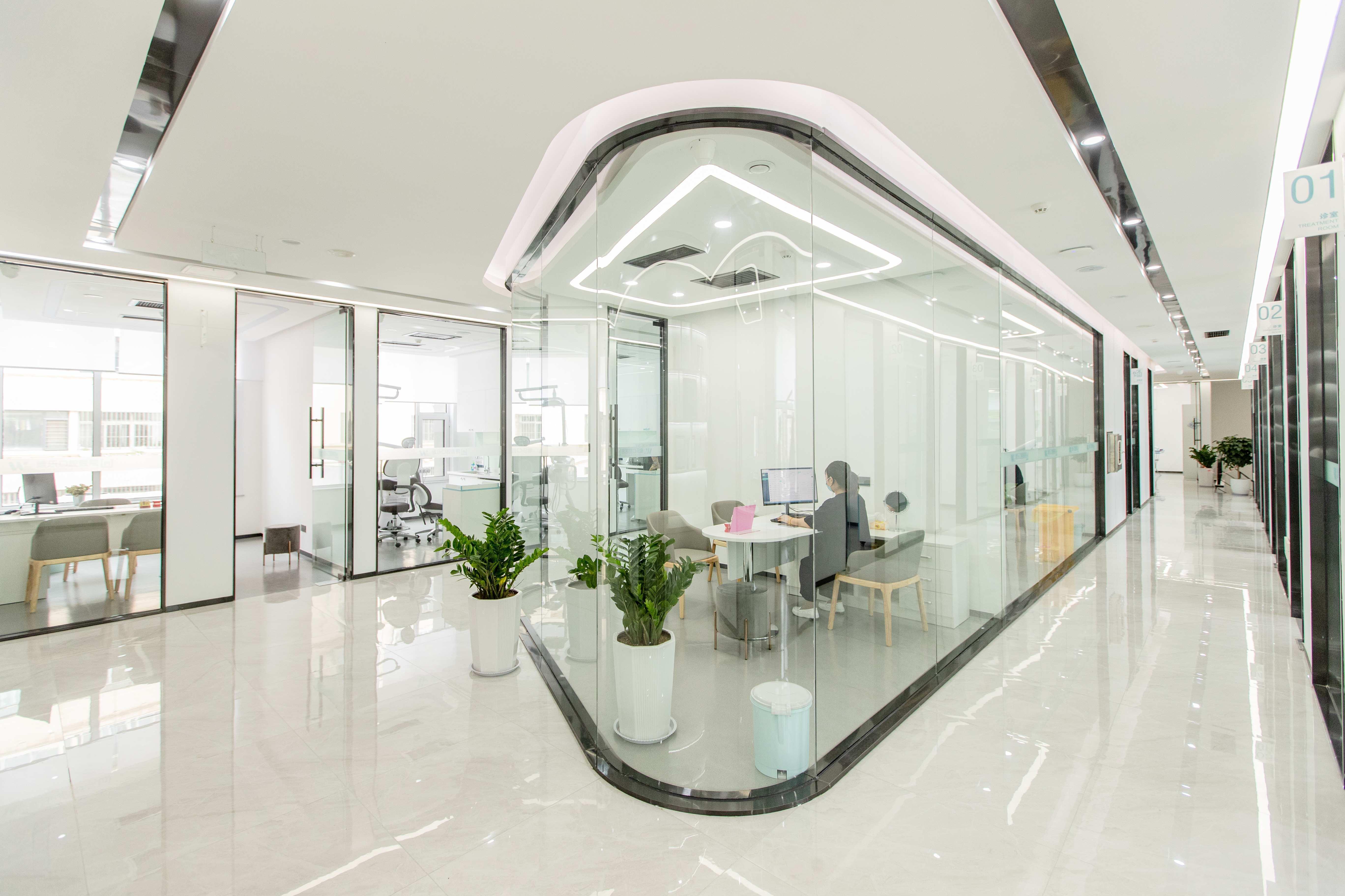  穿越口腔医疗调整深水区：美维口腔的「战略定力」方法论 企业服务